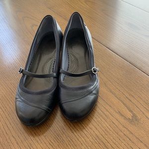 Navy leather Rockport wedge shoe